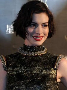 Simple And Stylish Short Hair Styles For Women To Look Fresh And